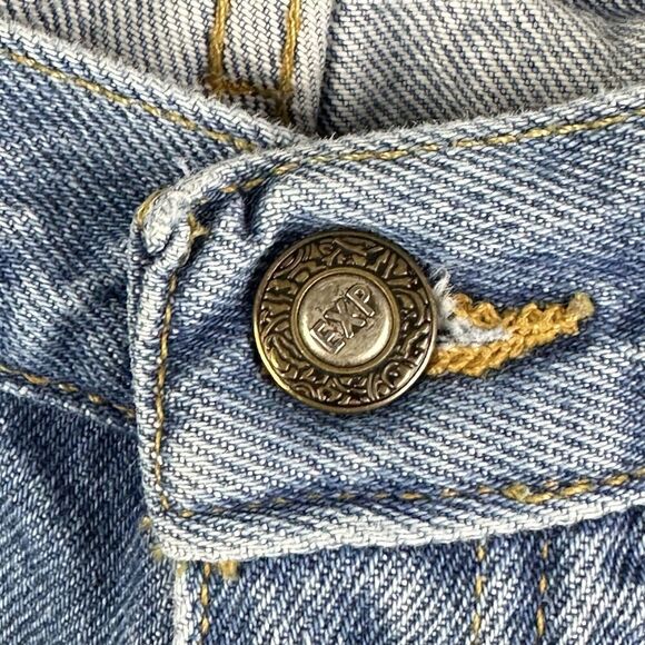 Vintage Express Cut Off Mom Jean Shorts Women 11/12 Blue Medium Wash Made In USA - Picture 3 of 12
